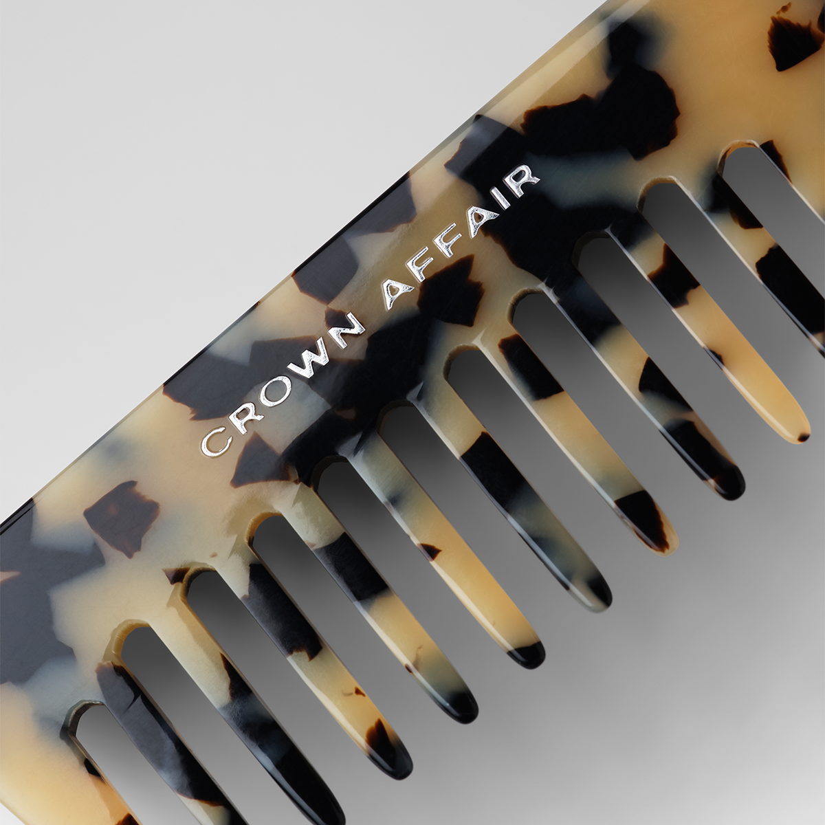 The Comb No. 002